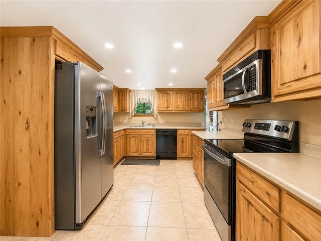 11651 Amy Avenue, Rogers, AR 72756