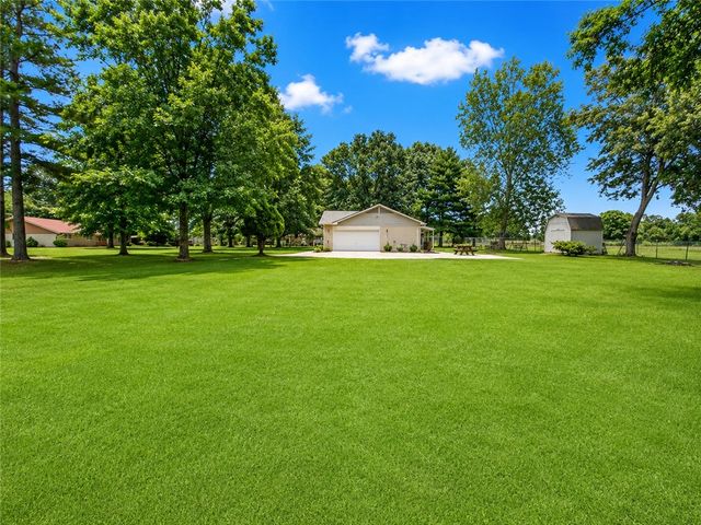 11651 Amy Avenue, Rogers, AR 72756