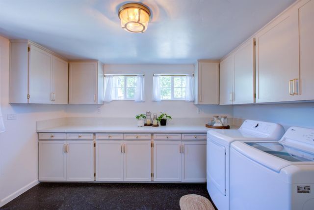 1305 Fiori Ave, Modesto, CA 95350