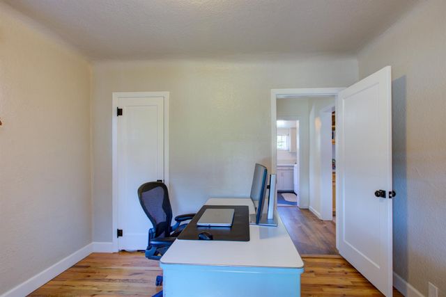 1305 Fiori Ave, Modesto, CA 95350