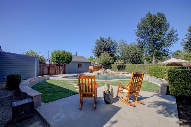 1305 Fiori Ave, Modesto, CA 95350