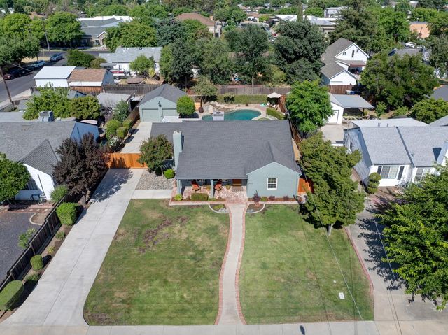 1305 Fiori Ave, Modesto, CA 95350