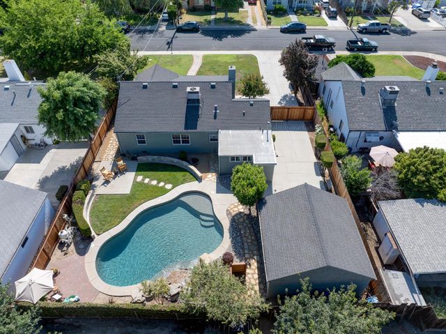 1305 Fiori Ave, Modesto, CA 95350