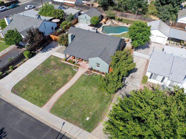 1305 Fiori Ave, Modesto, CA 95350