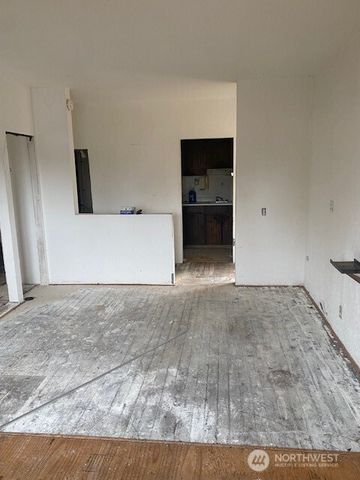 8633 S Thompson Avenue, Tacoma, WA 98444