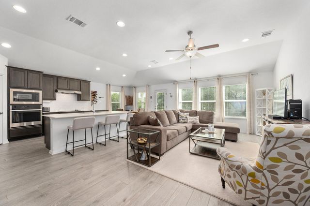 21006 Santa Rosa Ave, Lago Vista, TX 78645