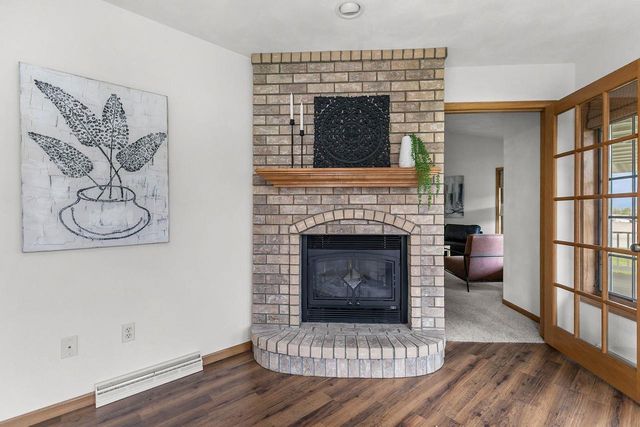 118 HONEYSUCKLE DRIVE, Hortonville, WI 54944