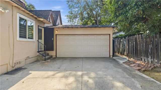 439 S Grand Oaks Ave, Pasadena, CA 91107