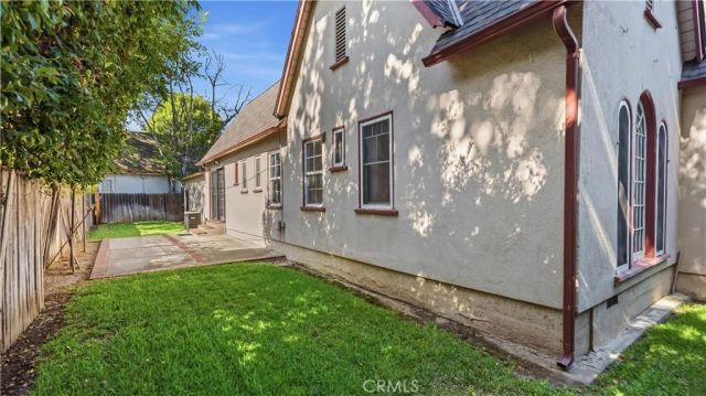 439 S Grand Oaks Ave, Pasadena, CA 91107