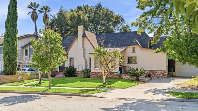 439 S Grand Oaks Ave, Pasadena, CA 91107