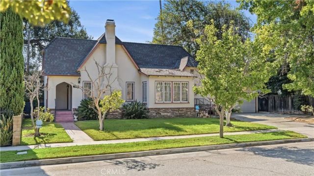 439 S Grand Oaks Ave, Pasadena, CA 91107