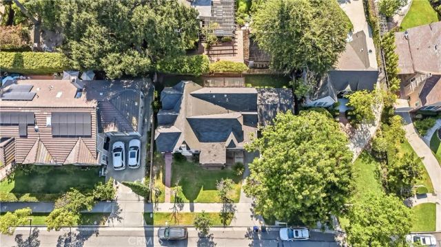 439 S Grand Oaks Ave, Pasadena, CA 91107