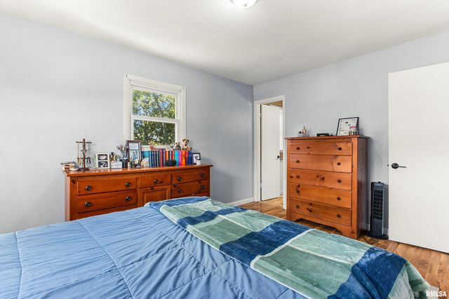 401 PECAN Street, Pekin, IL 61554