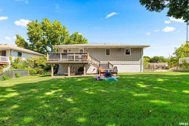 401 PECAN Street, Pekin, IL 61554