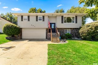 401 PECAN Street, Pekin, IL 61554