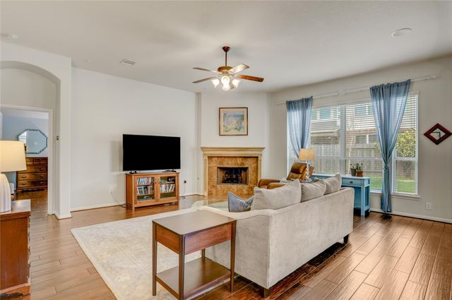 1536 Nacogdoches Valley Drive, Houston, TX 77573