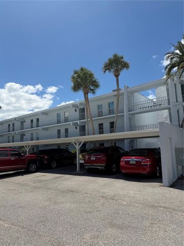 225 COUNTRY CLUB DRIVE C330, Largo, FL 33771