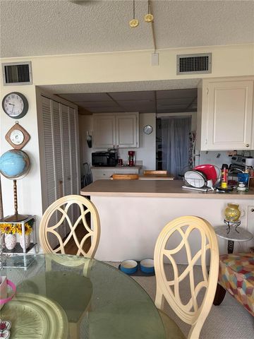 225 COUNTRY CLUB DRIVE C330, Largo, FL 33771