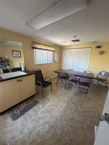 225 COUNTRY CLUB DRIVE C330, Largo, FL 33771