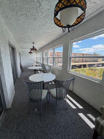 225 COUNTRY CLUB DRIVE C330, Largo, FL 33771