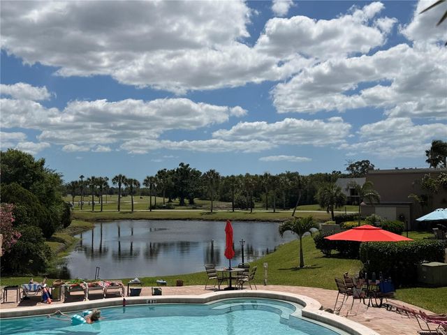 225 COUNTRY CLUB DRIVE C330, Largo, FL 33771