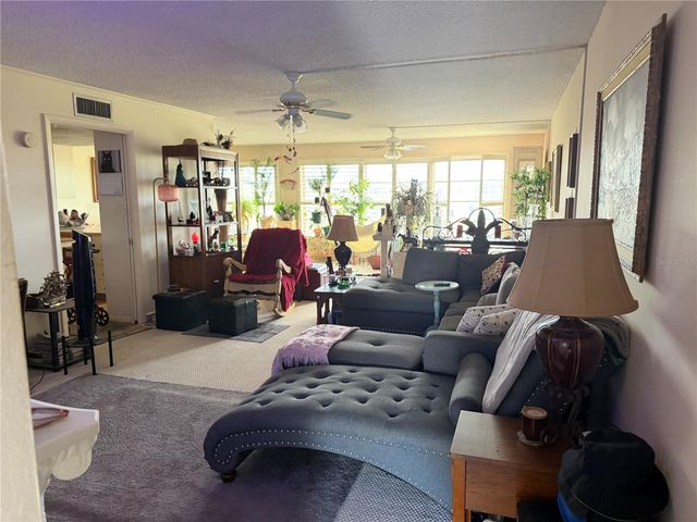 225 COUNTRY CLUB DRIVE C330, Largo, FL 33771