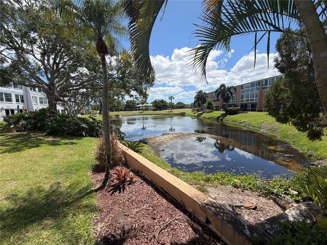 225 COUNTRY CLUB DRIVE C330, Largo, FL 33771