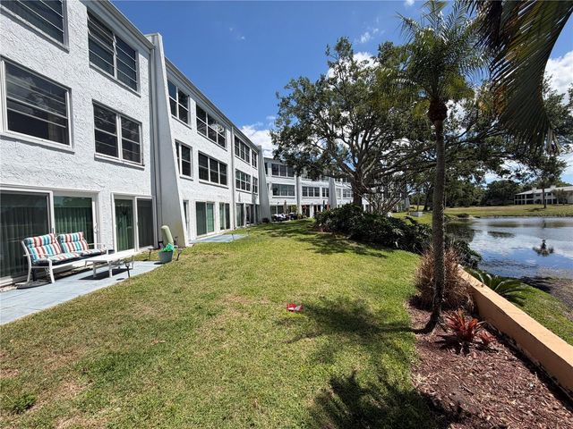 225 COUNTRY CLUB DRIVE C330, Largo, FL 33771