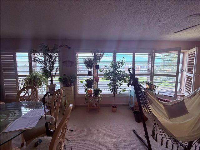 225 COUNTRY CLUB DRIVE C330, Largo, FL 33771