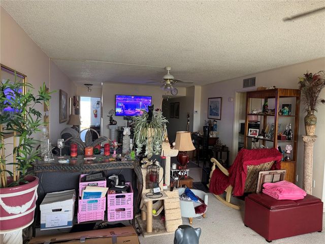 225 COUNTRY CLUB DRIVE C330, Largo, FL 33771