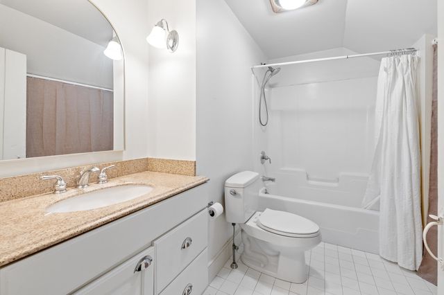 85 Dartmouth College Hwy Unit 203, Lyme, NH 03768