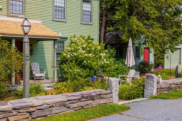 85 Dartmouth College Hwy Unit 203, Lyme, NH 03768