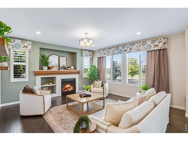 8876 Blackwood Dr, Windsor, CO 80550