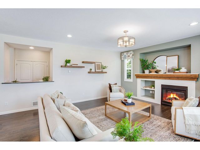 8876 Blackwood Dr, Windsor, CO 80550