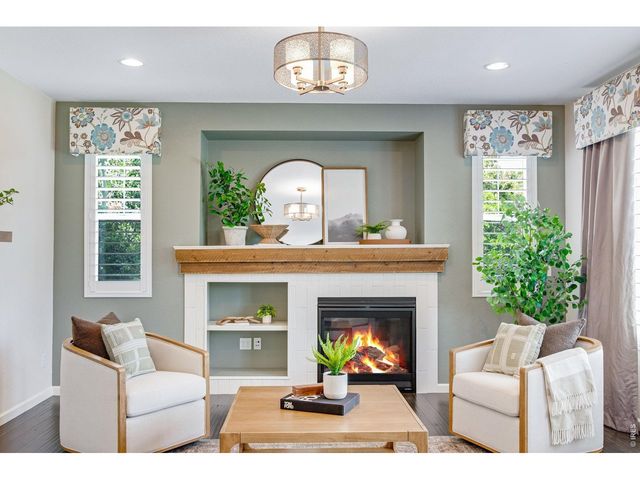 8876 Blackwood Dr, Windsor, CO 80550