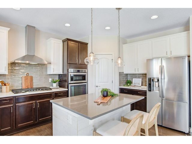 8876 Blackwood Dr, Windsor, CO 80550