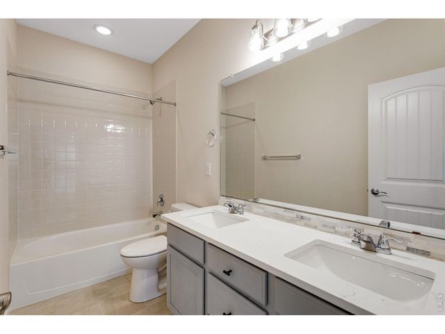 8876 Blackwood Dr, Windsor, CO 80550