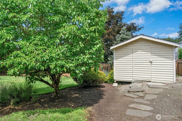 13722 SE 200th Street, Kent, WA 98042