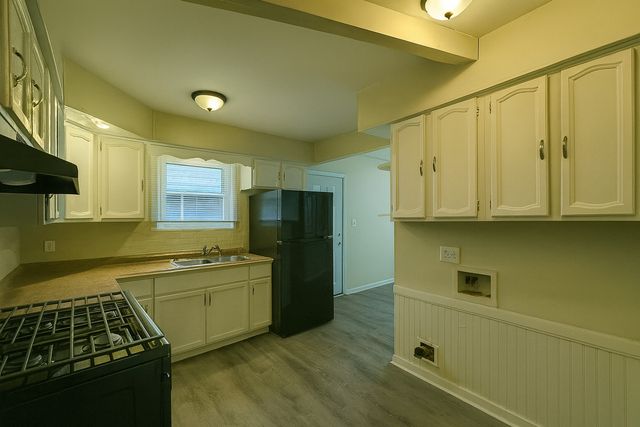 14708 Shepard Drive, Dolton, IL 60419
