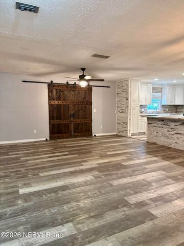 12637 CONDOR Drive, Jacksonville, FL 32223