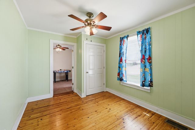 817 Bellows Mill Road, Harrodsburg, KY 40330