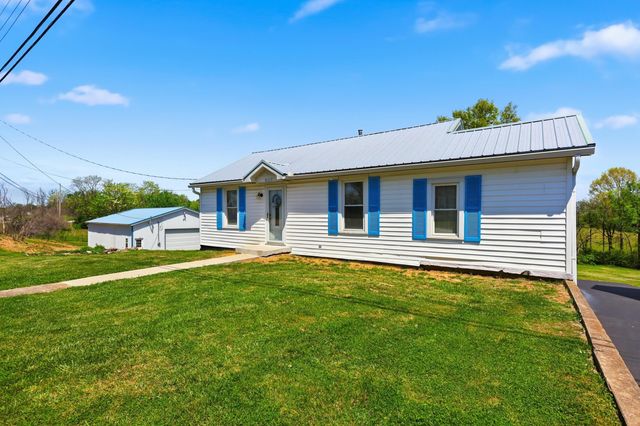 817 Bellows Mill Road, Harrodsburg, KY 40330
