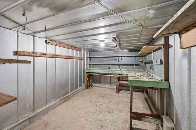 817 Bellows Mill Road, Harrodsburg, KY 40330
