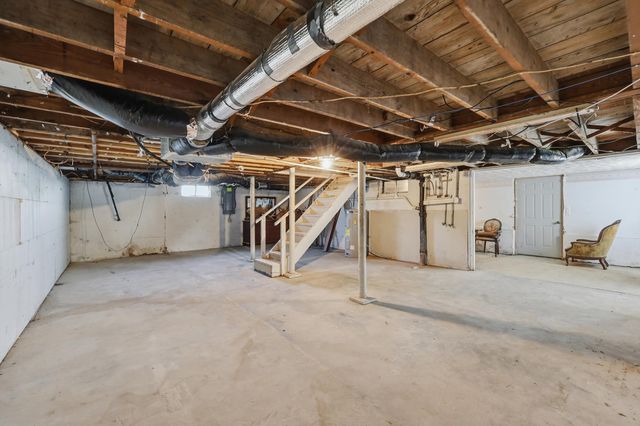 817 Bellows Mill Road, Harrodsburg, KY 40330