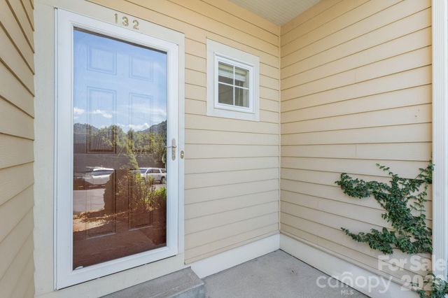 132 Silo Ridge Lane, Vilas, NC 28692