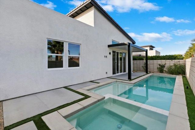 41856 Volare Court, Bermuda Dunes, CA 92203