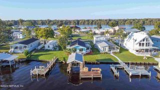 198 SPORTSMAN Drive, Welaka, FL 32189