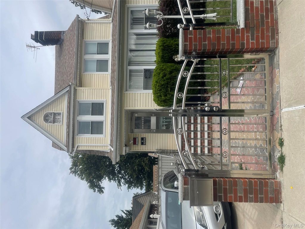 10411 200th Street, Saint Albans, NY 11412