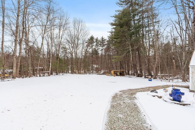 254 South Road, Kensington, NH 03833