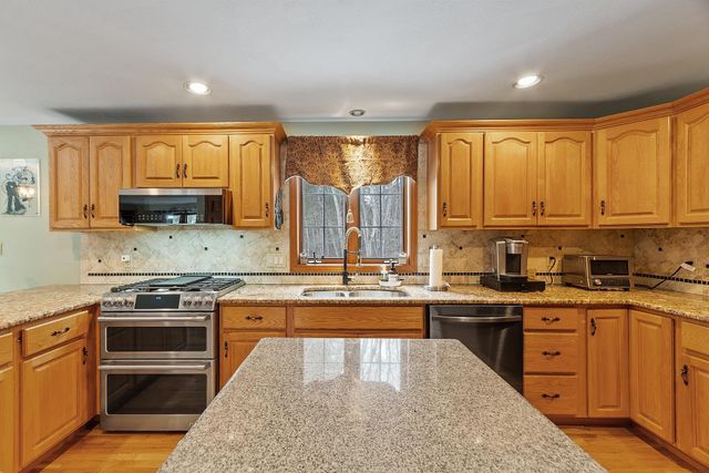 254 South Road, Kensington, NH 03833